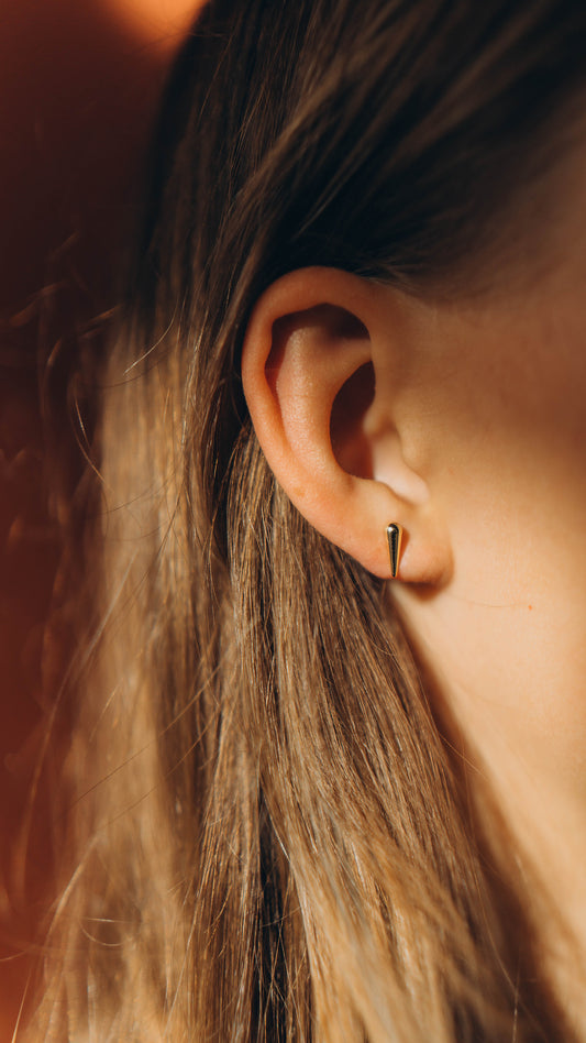 Ohrstecker goldener Tropfen
