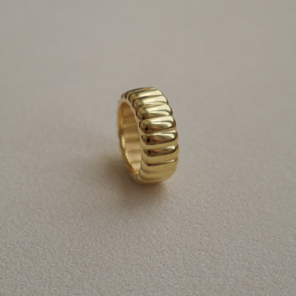 Ring Bold