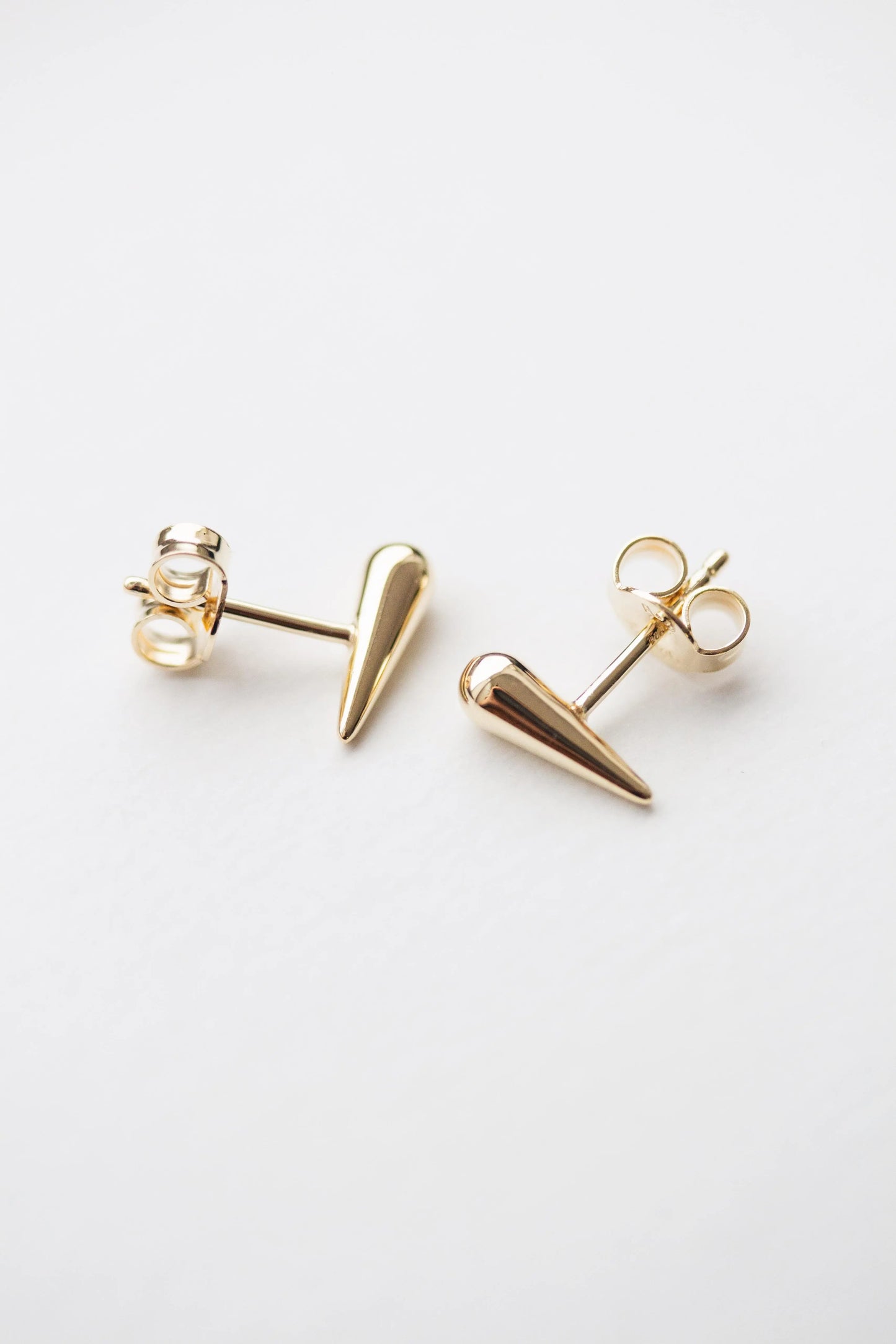 Ohrstecker goldener Tropfen