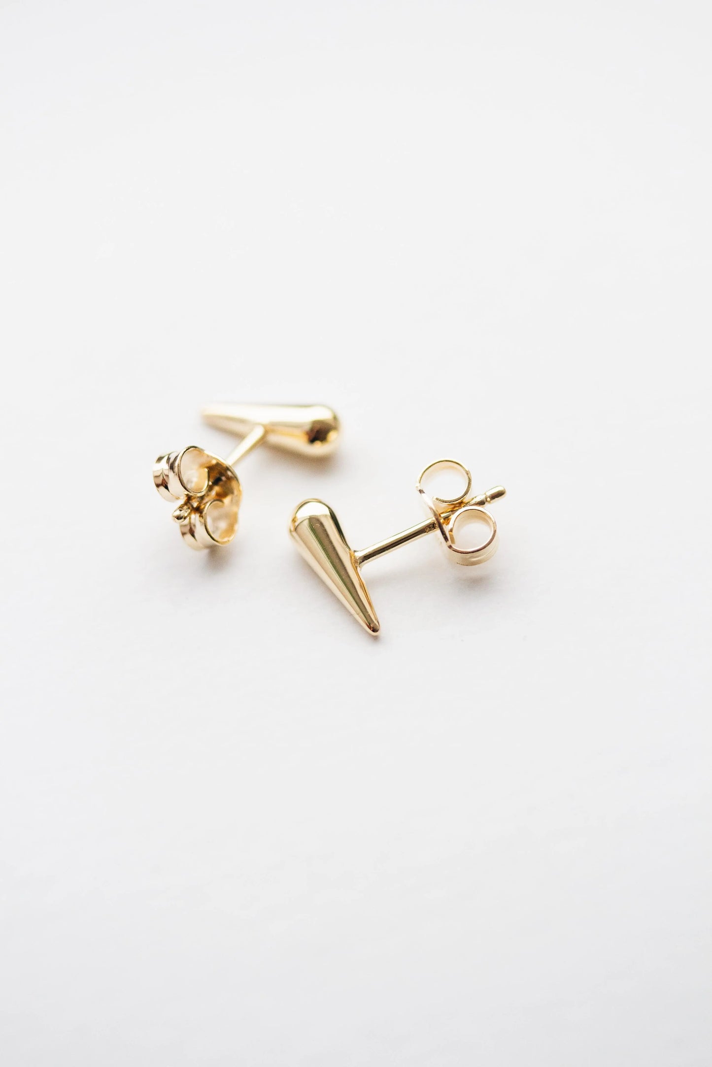Ohrstecker goldener Tropfen